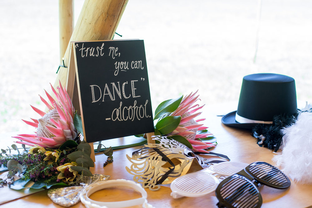 "Trust me, you can dance" - Alcohol - sign at wedding